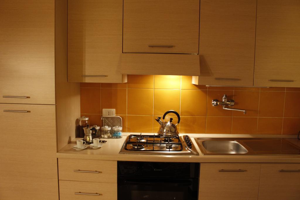 Casa Vacanze Le Esperidi มาเตรา ภายนอก รูปภาพ