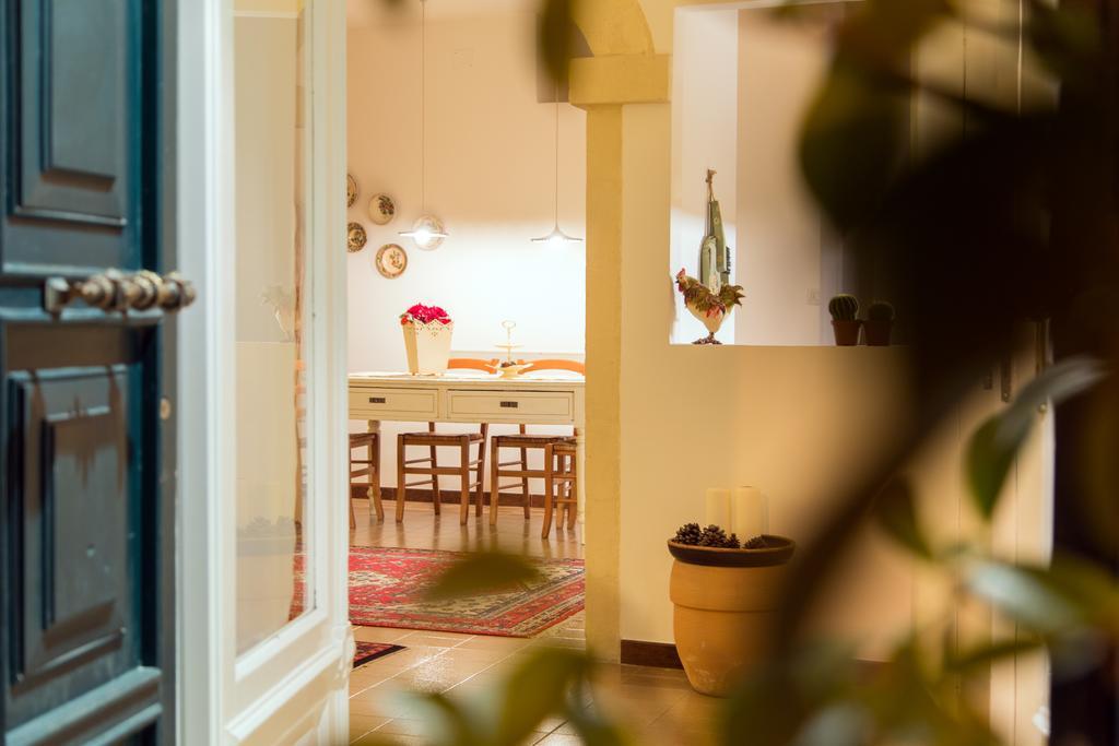 Casa Vacanze Le Esperidi มาเตรา ภายนอก รูปภาพ
